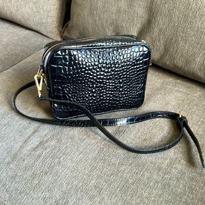 Quince Italian Leather Crossbody bag